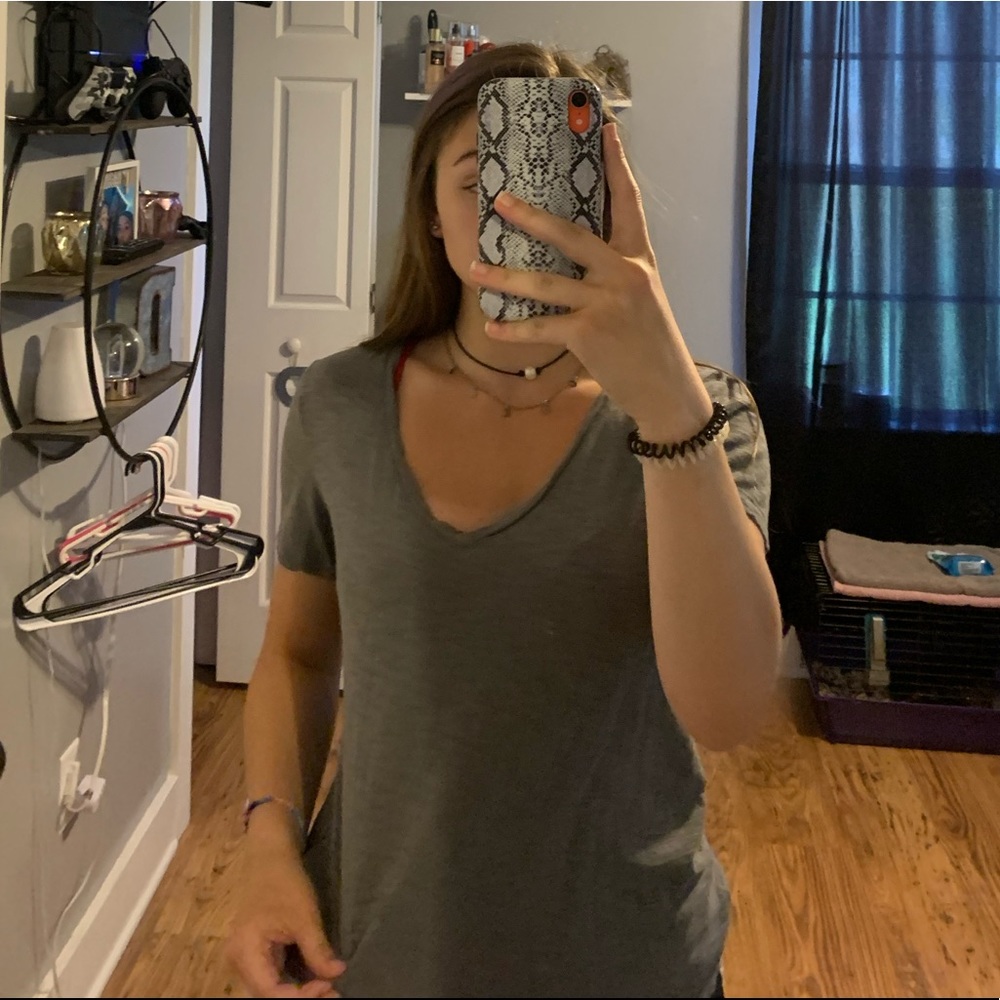 Old Navy Grey Tee